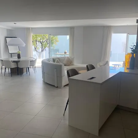 Apartment Penthouse Casa De Lau -